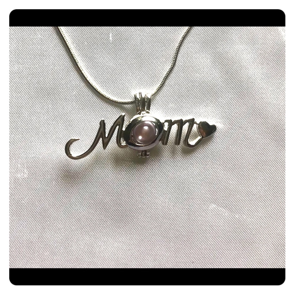 Mother's Day necklace  w mystery pearl